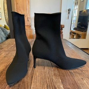 NWT Veronica Beard Vero Cuoio Black Bootie Boots Size 9 perfect condition